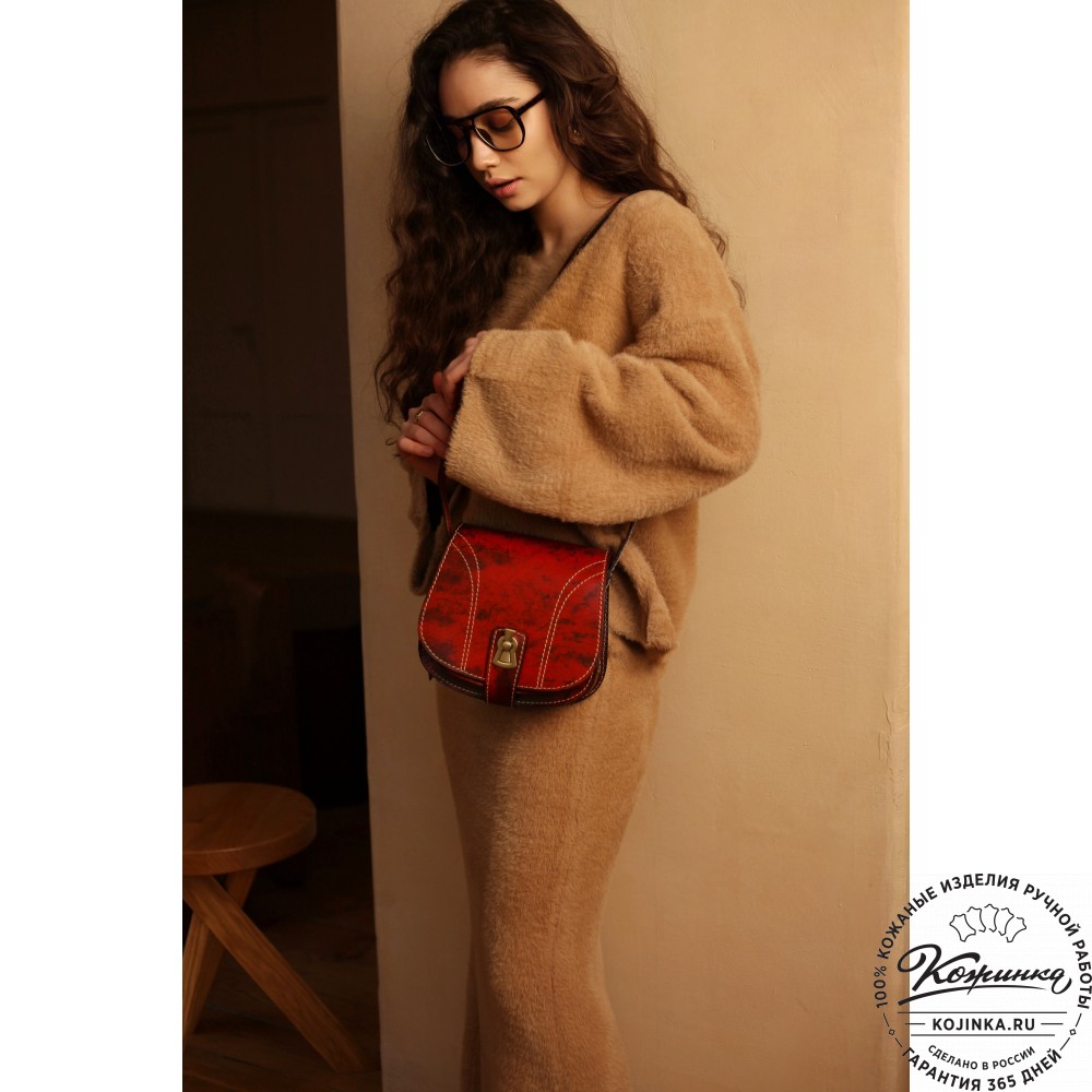 Кожаная сумка ручной работы "Джульетта-нью" (красный глянец)